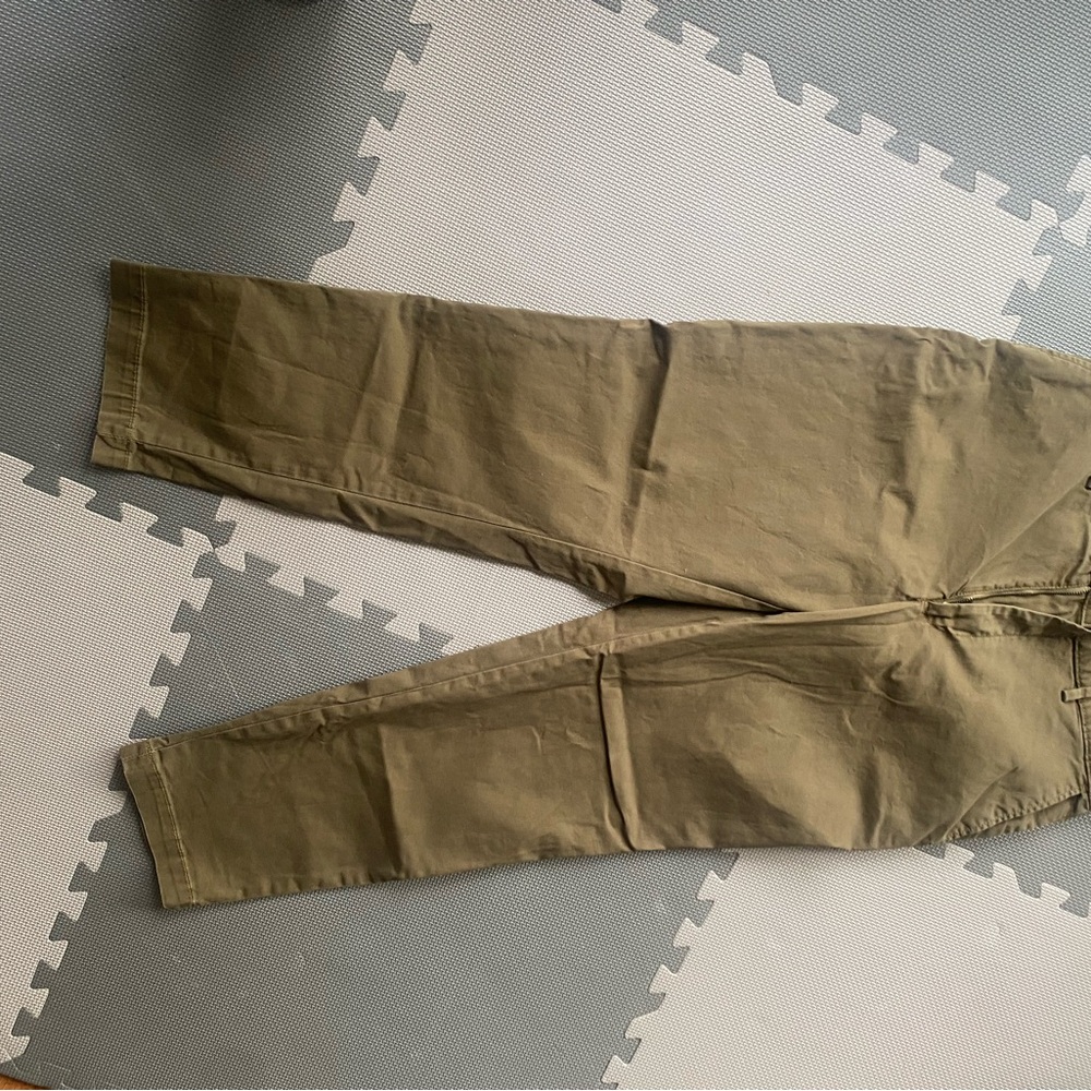 Banana Republic Men's Khaki Chinos